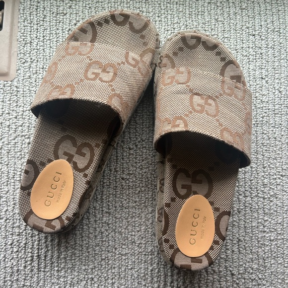 Gucci woman’s platform sandals - Picture 2 of 4